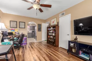 Photo #3: 6661681 Listing