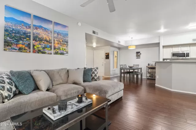 MLS: 6661697 Condo For Sale