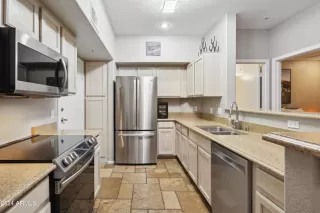 Photo #6: 6661697 Listing 