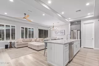 Photo #2: 6661731 Listing 
