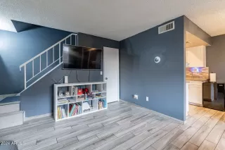 Photo #4: 6661822 Listing