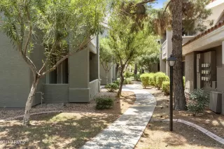 Photo #5: 6661871 Listing