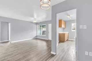 Photo #3: 6661884 Listing 