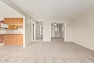 Photo #5: 6661891 Listing