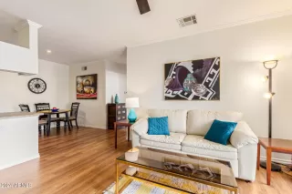 Photo #3: 6661972 Listing 