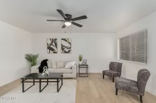 Photo #5: 6662000 Listing 