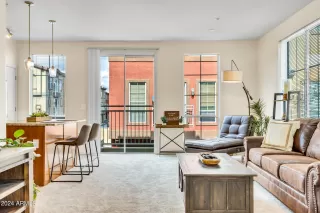 Photo #5: 6662080 Listing 