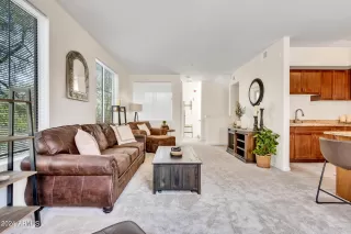 Photo #6: 6662080 Listing 