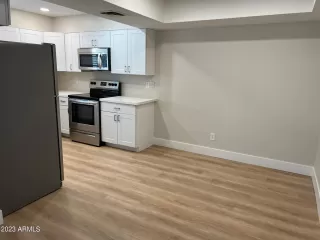 Photo #3: 6662206 Listing