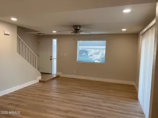 Photo #5: 6662206 Listing