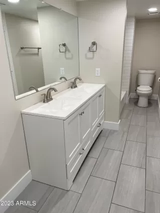 Photo #6: 6662206 Listing