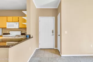 Photo #6: 6662245 Listing