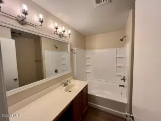 Photo #6: 6662294 Listing 