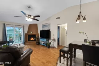 Photo #3: 6662313 Listing