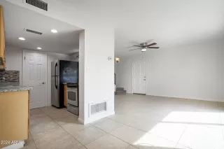 Photo #5: 6662395 Listing 