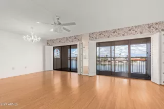 Photo #4: 6662411 Listing