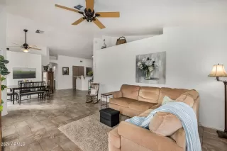 Photo #5: 6662581 Listing