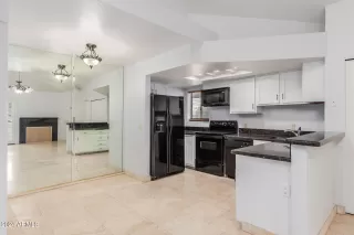 Photo #5: 6662584 Listing