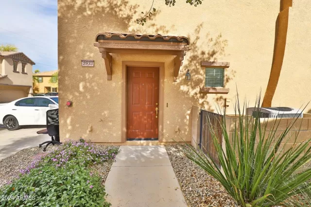 MLS: 6662692 Condo For Sale