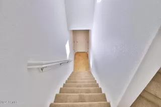 Photo #4: 6662692 Listing