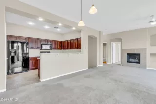 Photo #6: 6662720 Listing