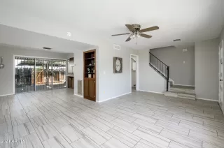 Photo #3: 6662722 Listing