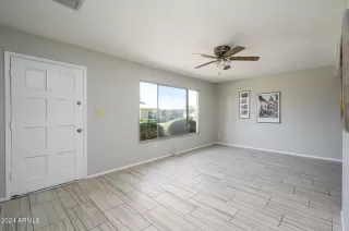 Photo #5: 6662722 Listing