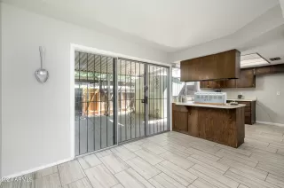 Photo #6: 6662722 Listing