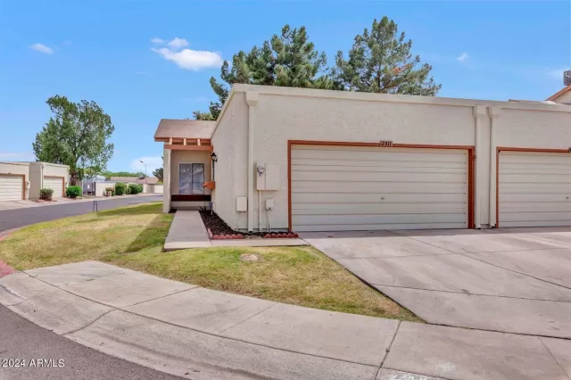 MLS: 6662744 Condo For Sale