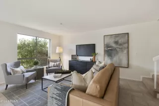 Photo #2: 6662784 Listing