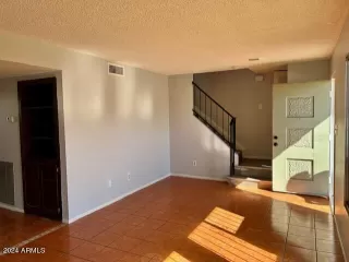 Photo #5: 6662794 Listing 