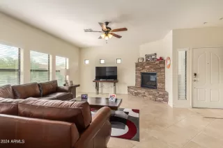 Photo #4: 6662817 Listing 