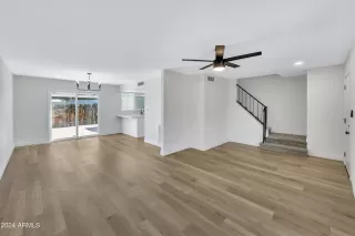 Photo #3: 6662854 Listing 