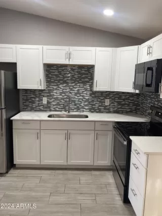 Photo #6: 6663031 Listing