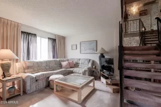 Photo #1: 6663102 Listing 