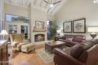 Photo #1: 6663126 Listing