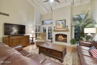 Photo #2: 6663126 Listing