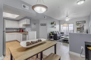 Photo #3: 6663665 Listing 