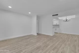 Photo #1: 6663688 Listing