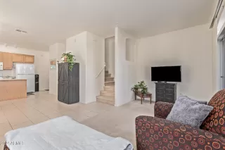 Photo #2: 6663873 Listing