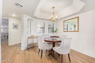 Photo #5: 6664267 Listing