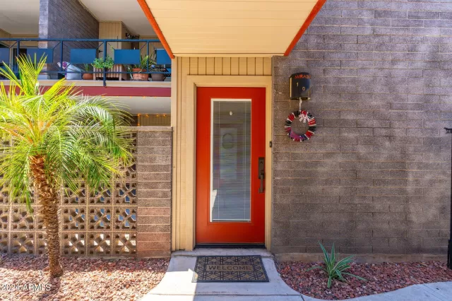 MLS: 6664318 Condo For Sale