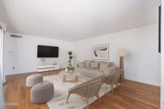 Photo #1: 6664318 Listing