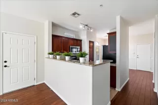 Photo #5: 6664427 Listing 