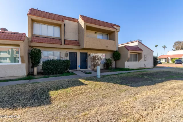MLS: 6664432 Condo For Sale