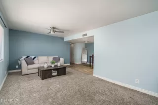 Photo #3: 6664453 Listing