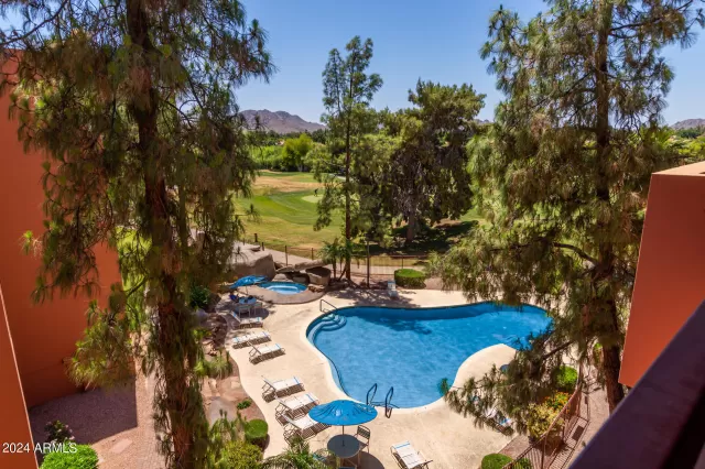 MLS: 6664528 Condo For Sale