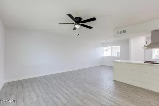 Photo #3: 6664706 Listing