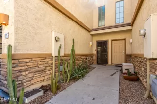 Photo #4: 6664708 Listing 