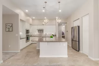 Photo #3: 6664730 Listing 